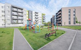 Trendy Flat By The University
